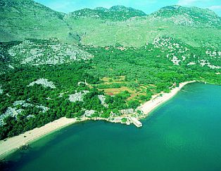 western mountainous lake shore